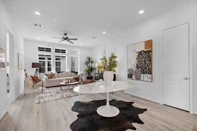 1522 Ojeman Rd unit A, Houston, TX 77055 - photo 4