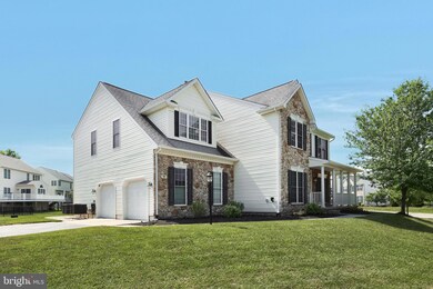 909 Silver Maple Cir unit 286, Seven Valleys, PA 17360 - photo 2