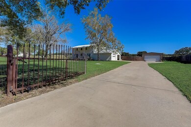 714 Red Top Rd, Poolville, TX 76487 - photo 5