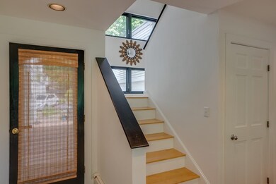 19 Johnson St unit 2, Newburyport, MA 01950 - photo 3