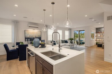 10819 (HS 99) 120th Ln NE unit A, Kirkland, WA 98033 - photo 4