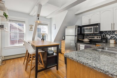 199 Spring St unit 5, Portland, ME 04102 - photo 6