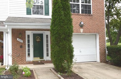 5200 Lightfoot Path, Columbia, MD 21044 - photo 2