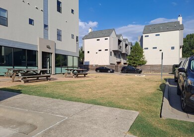 View of grassy yard