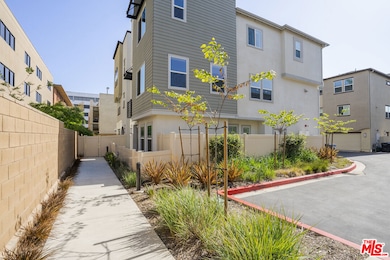 756 Daniel Freeman Cir, Inglewood, CA 90301 - photo 3