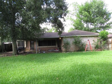 16202 David Glen Dr, Friendswood, TX 77546 - photo 3