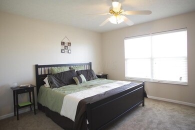 4165 Nipigon Dr--11