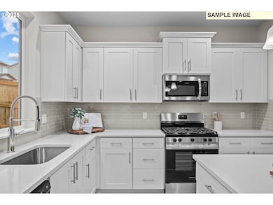 1547 Millican Creek St, Lafayette, OR 97111 - photo 3