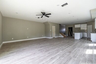 2032 Mansfield St, Houston, TX 77091 - photo 5