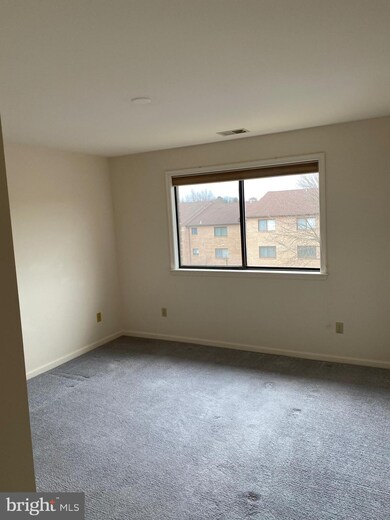 911 Cold Spring Rd unit 12, Allentown, PA 18103 - photo 6