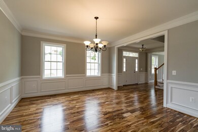 7838 Wellington Dr, Warrenton, VA 20186 - photo 5