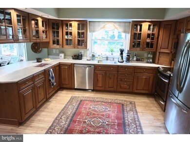 554 Canterbury Ln, Berwyn, PA 19312 - photo 4