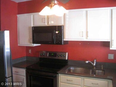 5700 Chapman Mill Dr unit 110, Rockville, MD 20852 - photo 2