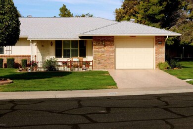 Front Closeup of Home: Zoom In