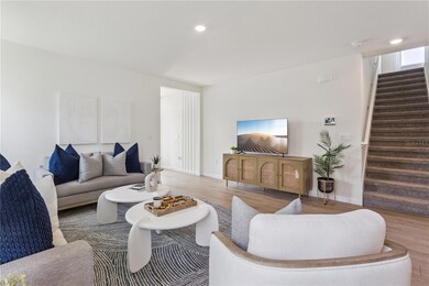 5048 Gopher Apple Dr, Apopka, FL 32712 - photo 4