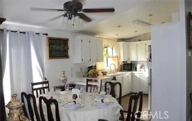 13691 Gavina Ave unit 448, Sylmar, CA 91342 - photo 4