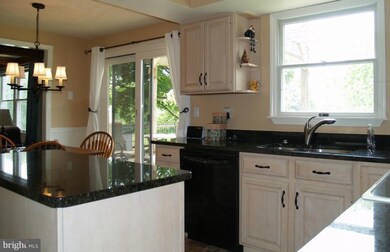 5787 Hurdle Hill Ct, Frederick, MD 21703 - photo 3