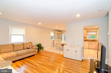 211 Ashford Dr, Broomall, PA 19008 - photo 6