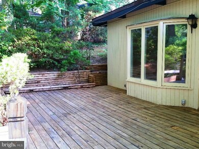 3407 Stoneybrae Dr, Falls Church, VA 22044 - photo 4