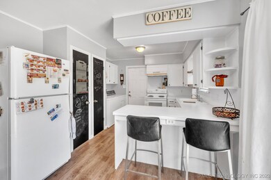 1302 W Gentry St, Henryetta, OK 74437 - photo 7