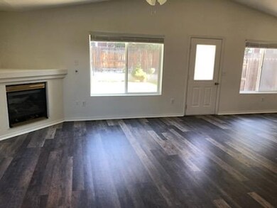 1550 NE 5th St, Redmond, OR 97756 - photo 5