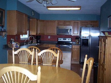 1199 E 700 S, Wabash, IN 46992 - photo 4