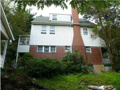 111 Milton St, Aliquippa, PA 15001 - photo 2