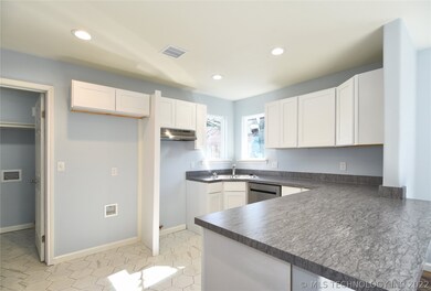 115 S Independence St, Sapulpa, OK 74066 - photo 5