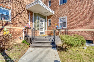 Welcome to 545 Castleton Avenue 1-D!