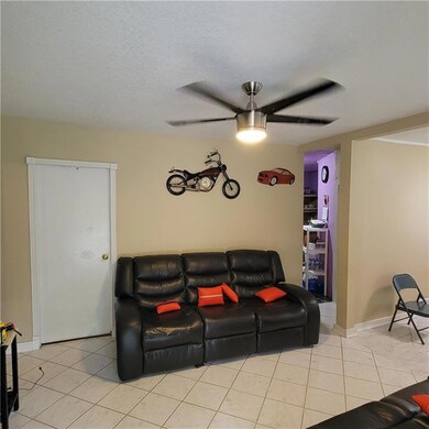 911 Franklin Ave, Des Moines, IA 50314 - photo 7