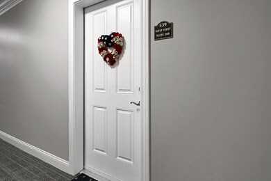 5-web-or-mls-539-w-1st-ave