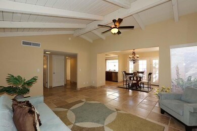 Living-Dining Room2