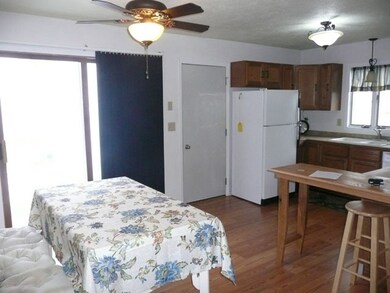 518 E Countryside Dr, Evansville, WI 53536 - photo 4