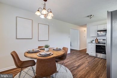 45768 Oliver Ct, Great Mills, MD 20634 - photo 7