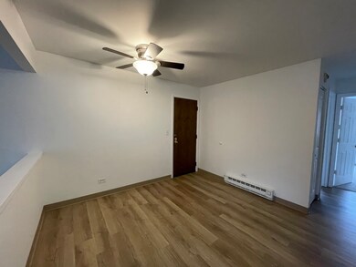 1023 Kuhn Rd unit 4, Carol Stream, IL 60188 - photo 6