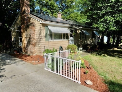 20 Meadowbrook Dr, Easthampton, MA 01027 - photo 2