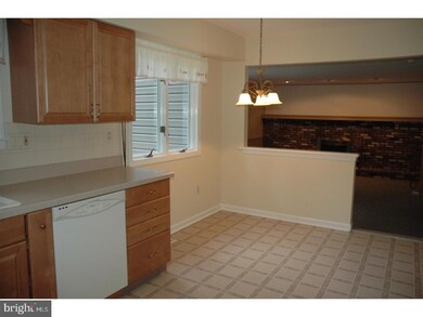 1611 Riversedge Dr, Delanco, NJ 08075 - photo 6