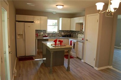 13312 W 59th Terrace, Shawnee, KS 66216 - photo 2