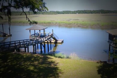 PRIVATE DOCK