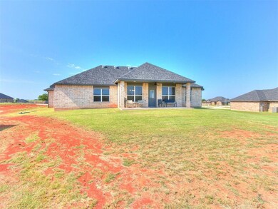 6965 Seabiscuit Ln, Guthrie, OK 73044 - photo 4