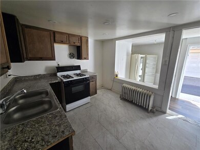 628 Oak St, Allentown, PA 18102 - photo 4