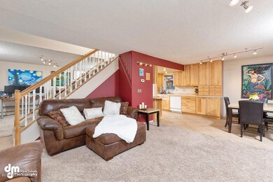 811 Jay Cir, Anchorage, AK 99504 - photo 4