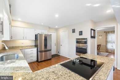 3608 Irish Moss Ct, Fairfax, VA 22033 - photo 7