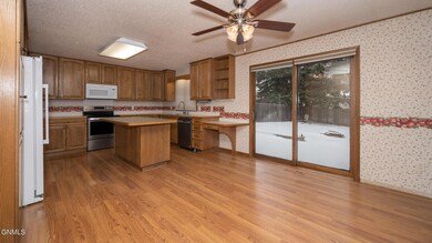 Kitchen/Dining