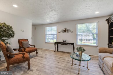 4292 Candlestick Ct, Dumfries, VA 22025 - photo 4