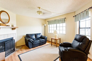 Cozy family Room