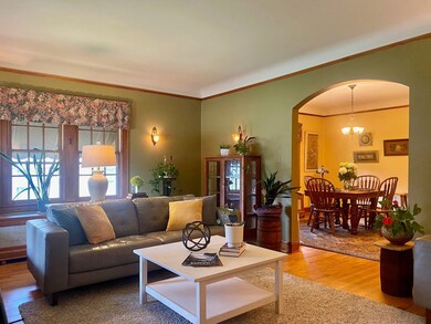 768 E Thacker St, Des Plaines, IL 60016 - photo 3