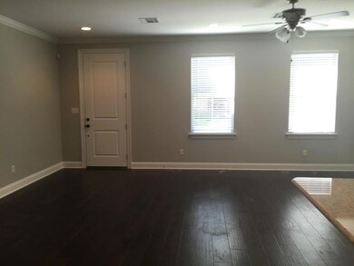 Living/den