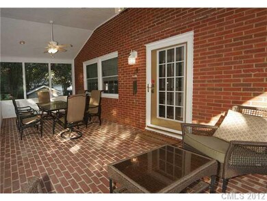 Porch - Screened