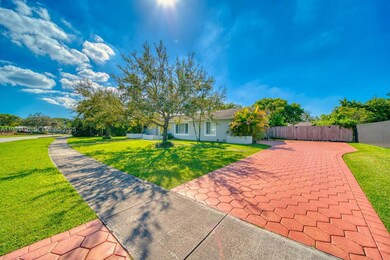 10860 SW 124th Rd, Miami, FL 33176 - photo 4